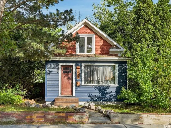 1150 K AVENUE S, Saskatoon, SK S7M 2G5