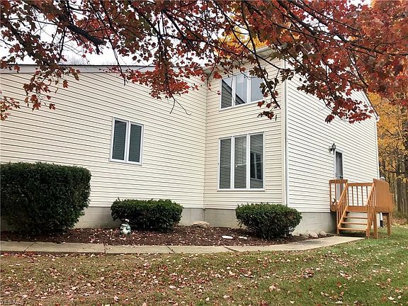 2nd image of 144 Royal Crest Dr Unit K