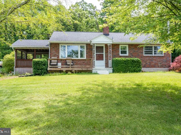121 Bran Rd, Reading, PA 19608