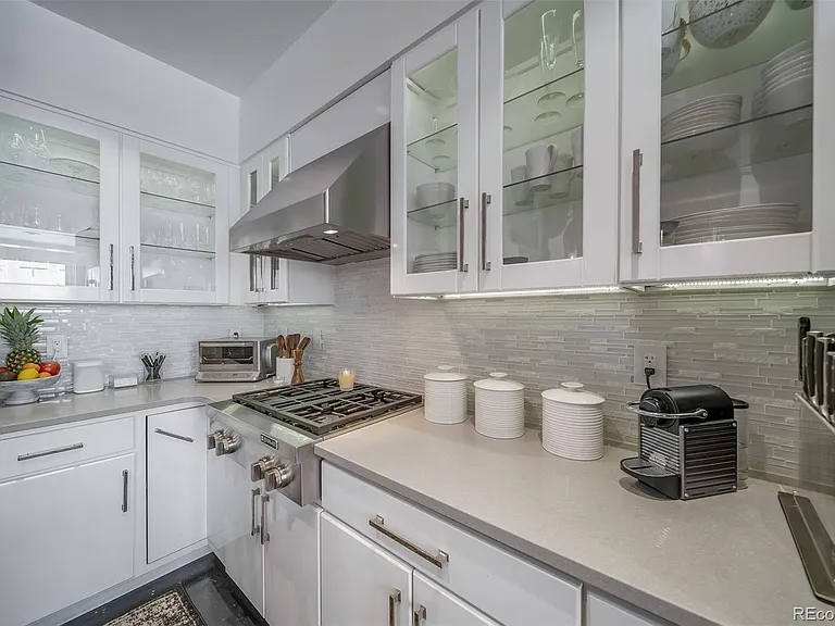 13 S Garfield St — Photo 16