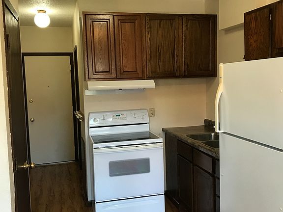 Front Door into Kitchen