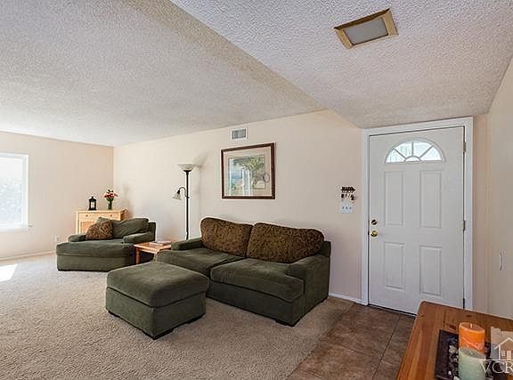 3rd image of 2807 Barnes St
