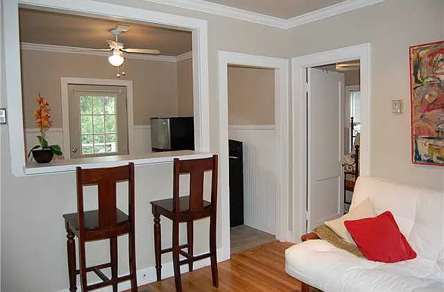 4505 Avenue H #B — Photo 5