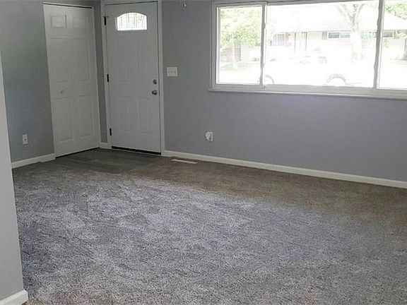 4th image of 5413 Barnard Dr