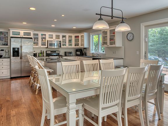 5th image of 48 Briarcroft Dr