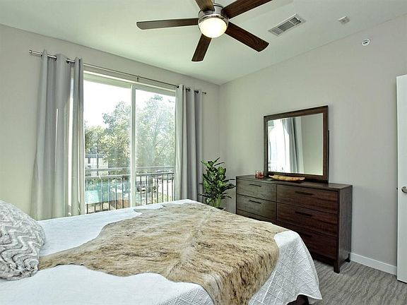 2nd image of 1900 Barton Springs Rd Unit 4017