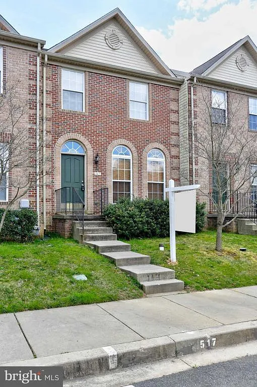3 bed, 2.5 bath, 1500 sqft, $2,500 — Photo 1