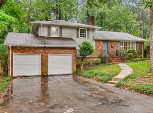 2920 Saint Claire Rd, Winston Salem, NC 27106