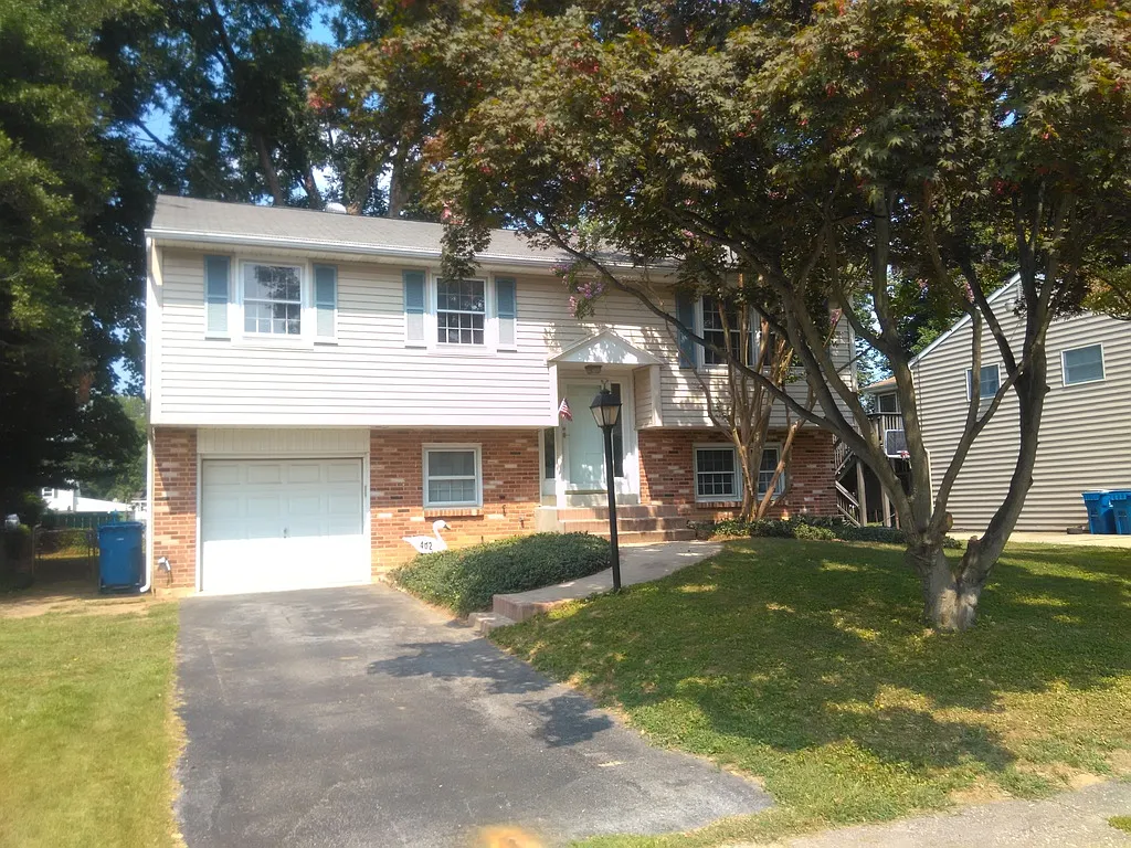 402 N Brownleaf Rd photo 1