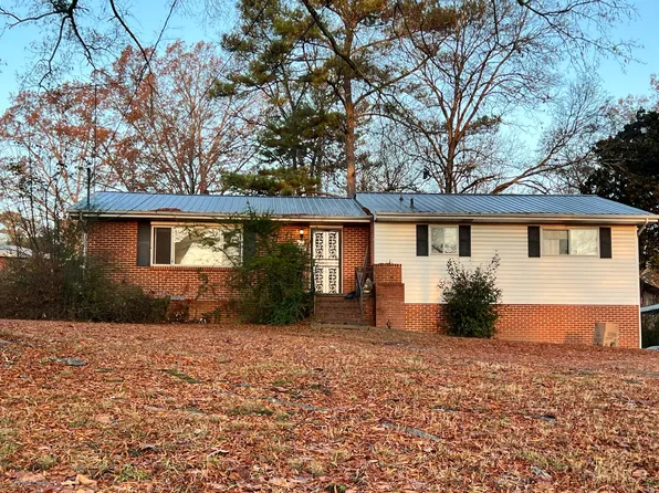 1945 Barrett Dr, Fort Oglethorpe, GA 30742