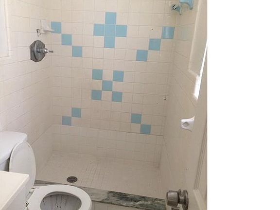 3rd image of 731 NW 4th Ave APT 4