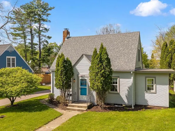 275 8th Street, Reedsburg, WI 53959