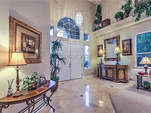 3rd image of 5542 Oakview Falls Ct