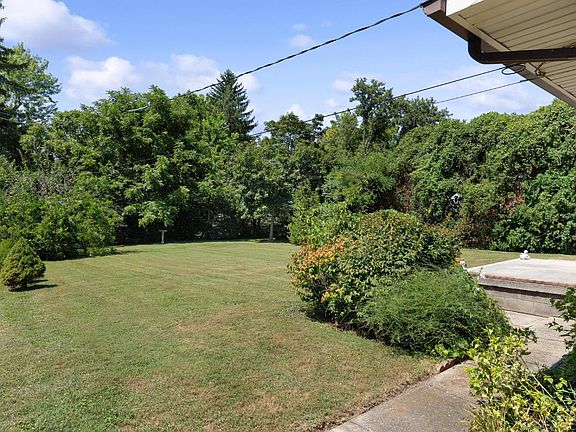 4th image of 458 Virginia Cir