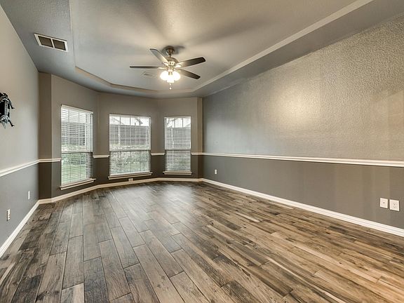 5th image of 13909 Blueberry Hill Dr
