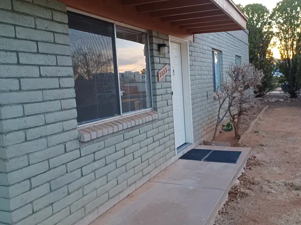 2032 Santa Catalina Dr, Sierra Vista, AZ 85635