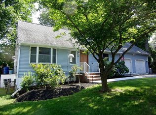 52 Richwood Pl, Denville, NJ 07834