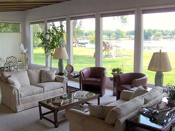 OVERLOOKING RIVER FRONTAGE