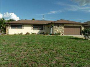 817 Linnaen Ter NW, Pt Charlotte, FL 33948