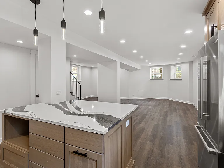 3700 N Magnolia Ave — Photo 5