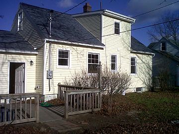 1011 Community Rd (back)