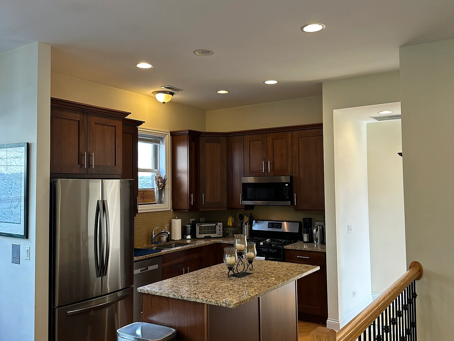 2 bed, 1150 sqft, $3,835 — Photo 4