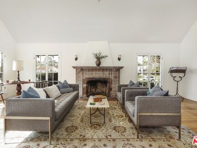 322 N Arden Blvd, Los Angeles, CA, 90004