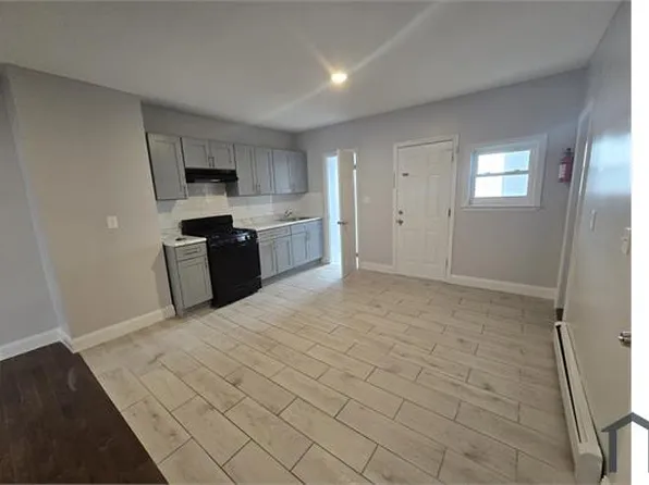 45 Fleming Ave APT 2, Newark, NJ 07105