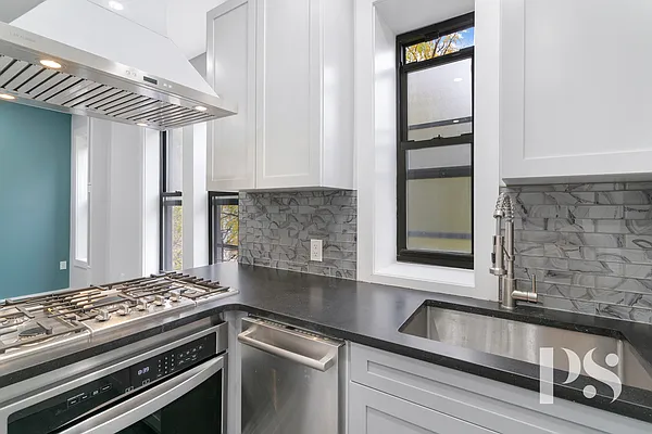 Sold by Compass | media 4