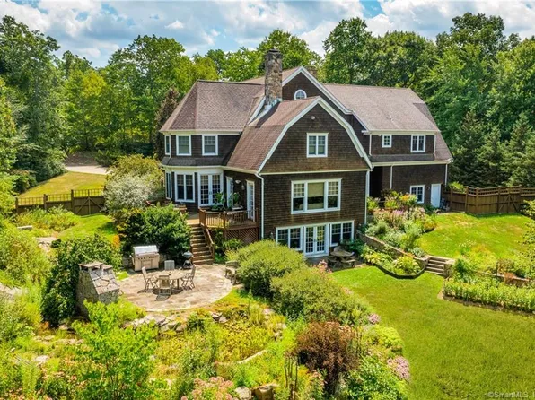 27 Walnut Lane, Weston, CT 06883