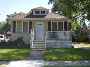 1847 Cedar Rd, Homewood, IL 60430