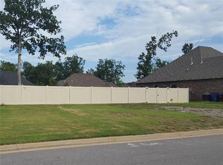 8919 S 12th St, Fort Smith, AR 72908