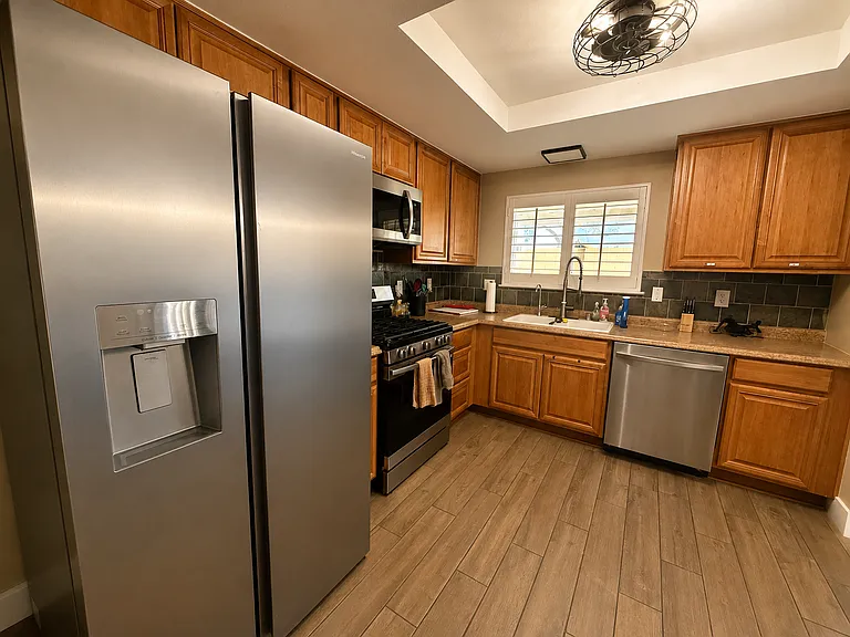 6717 Atwood Ave #3 — Photo 10