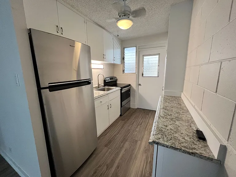1335 Wilder Ave #207 — Photo 11