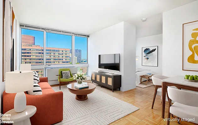 Rented by Brown Harris Stevens | media 1