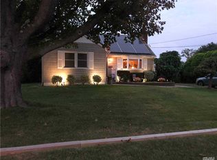 1407 Ackerson Blvd, Bay Shore, NY 11706