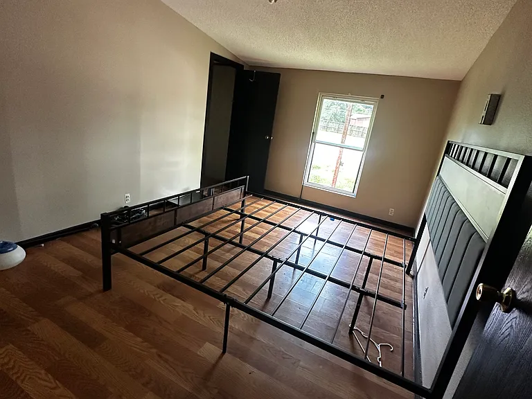 37 Perales Ave — Photo 7