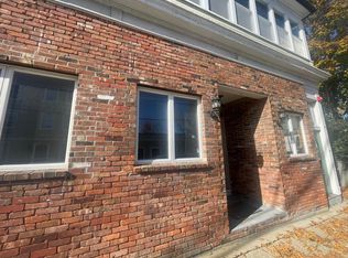 341 Main St, Warren, RI 02885