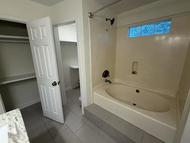 10713 Plummer Cir — Photo 16