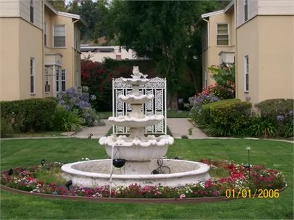 Silverlake Garden Apartments