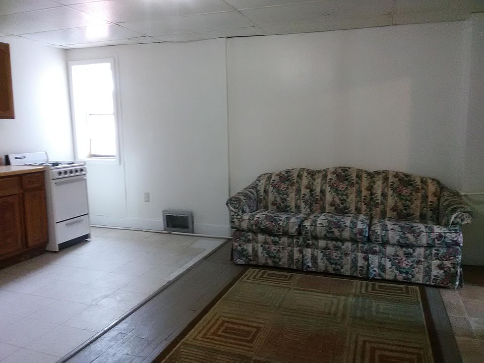 28 Lydia St Binghamton, NY, 13905 Apartments for Rent Zillow