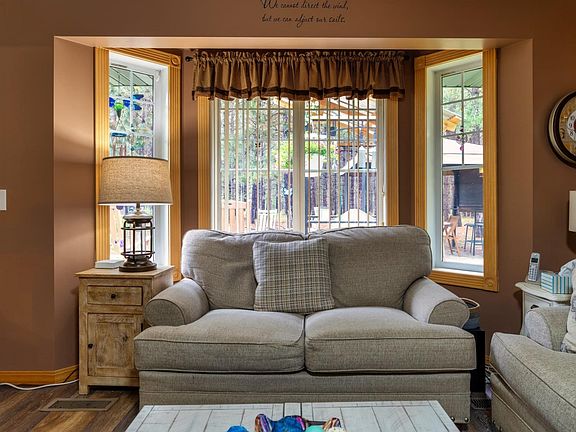 4th image of 4619 Jenny Ln NW