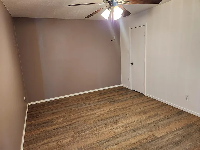 300 W Mescalero Rd #A — Photo 3
