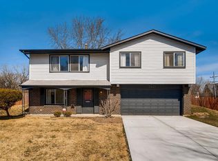 340 Ruth Cir, Bolingbrook, IL 60440