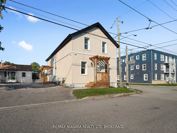 132 Waterloo St Unit 3, Fort Erie, ON L2A 3K2