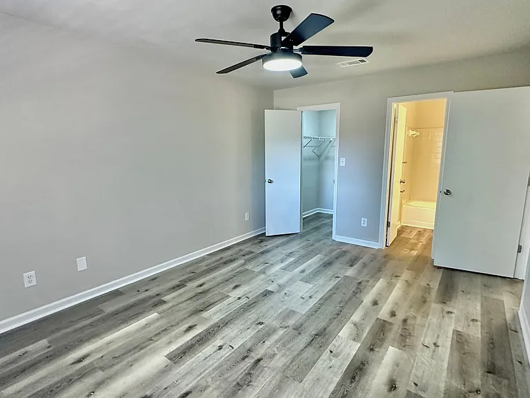 2323 Via Sardinia St #B — Photo 10