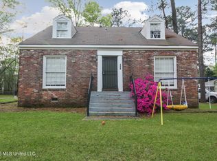 408 Northside Cir, Jackson, MS 39206