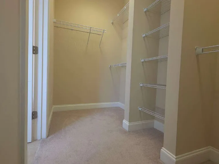 321 Gallery Dr #202 — Photo 31
