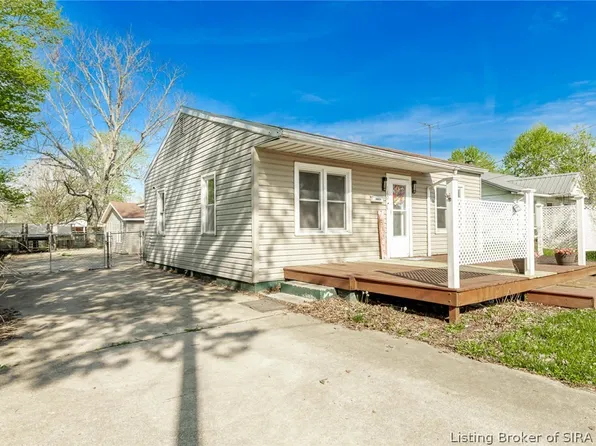 180 Park Drive, Scottsburg, IN 47170