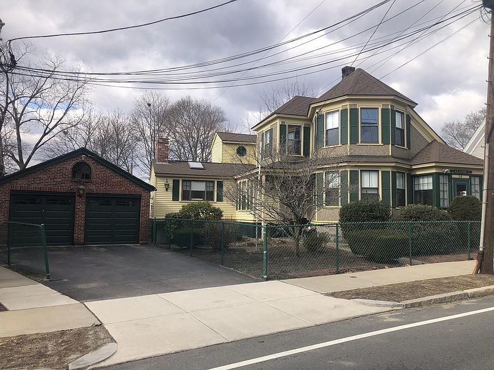 1st image of 54 Hampshire St #54